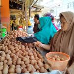 Mendapatkan Pelanggan Tetap untuk Telur Ayam di Lamongan: Strategi Sukses Berbisnis