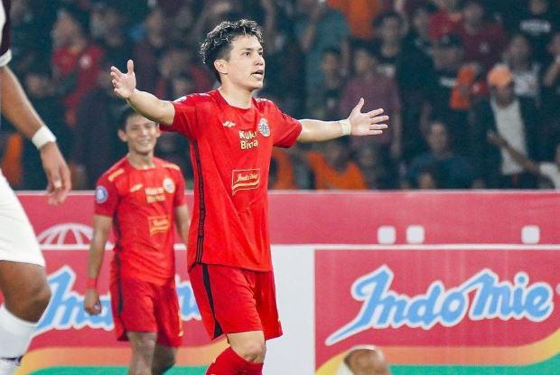 Matsumura Brace Mengantarkan Persija Jakarta Kemenangan 2-1 atas Persis Solo: Analisis Mendalam dan Implikasi untuk Liga 1